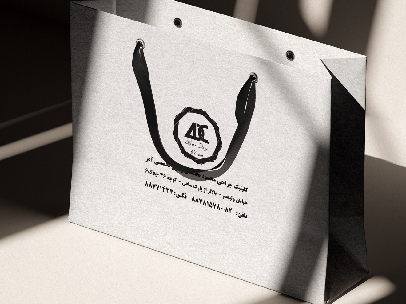 چاپ ساک دستی از 50 عدد با قیمت استثنایی و کیفیت بالا